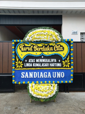 Papan Bunga Duka di Labuapi